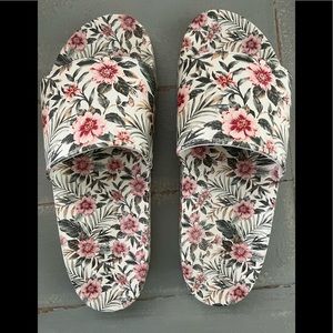 American Eagle Floral Slides